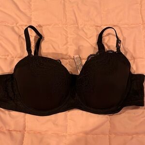 Victoria’s Secret bra 36C